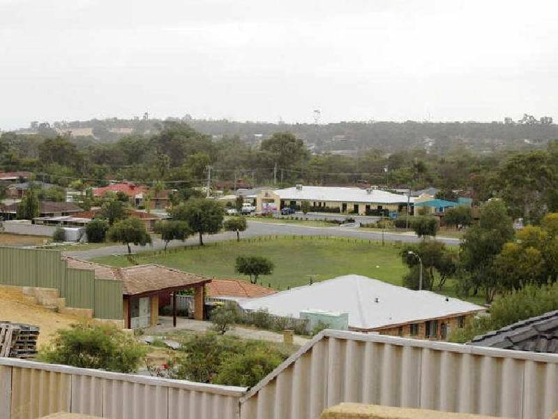 21 Hargrave Place, Parmelia WA 6167