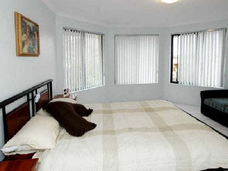 21 Hargrave Place, Parmelia WA 6167