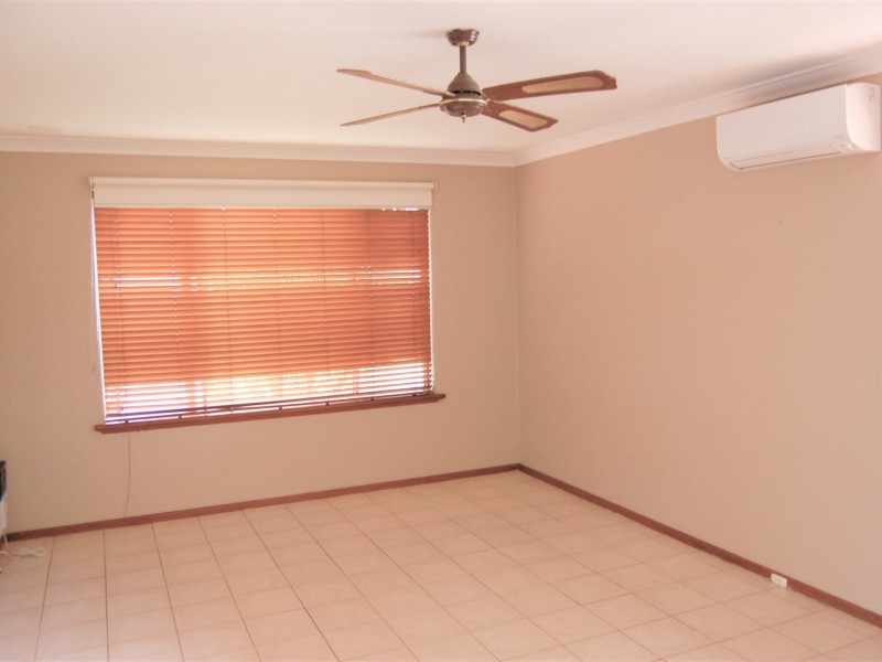 50 Asteroid Way, Carlisle WA 6101