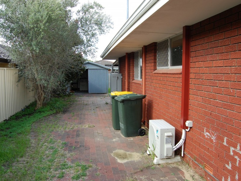 50 Asteroid Way, Carlisle WA 6101