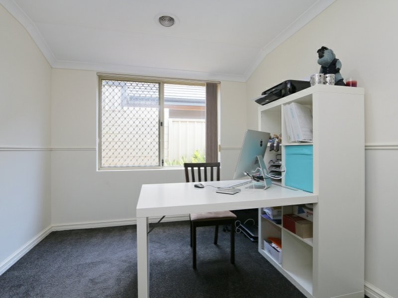 11 Illawarra Crescent, Canning Vale WA 6155