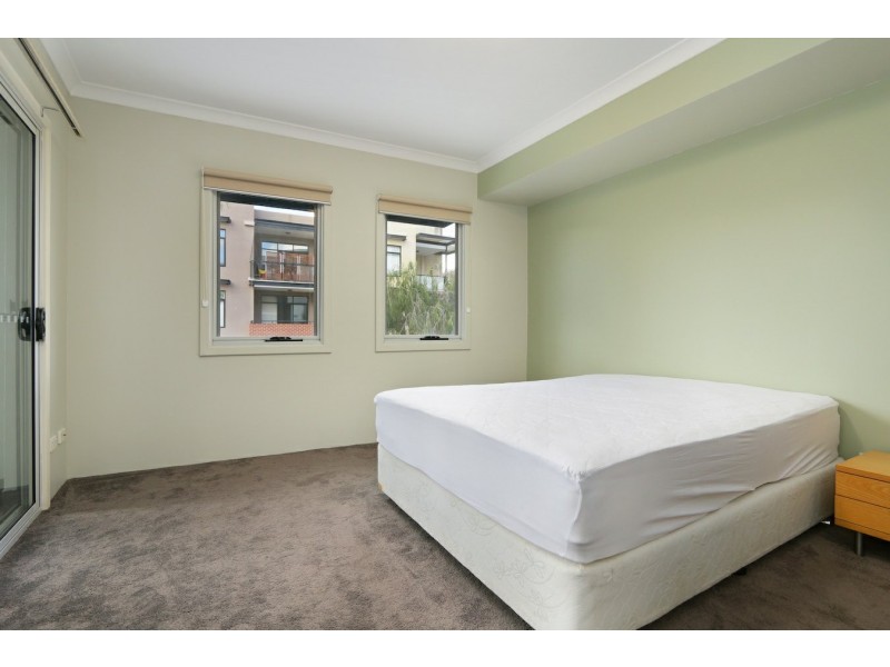 13/76 Newcastle Street, Perth WA 6000