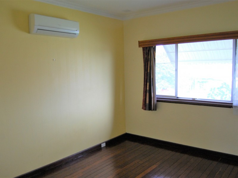 11 Wyndham Street, St James WA 6102