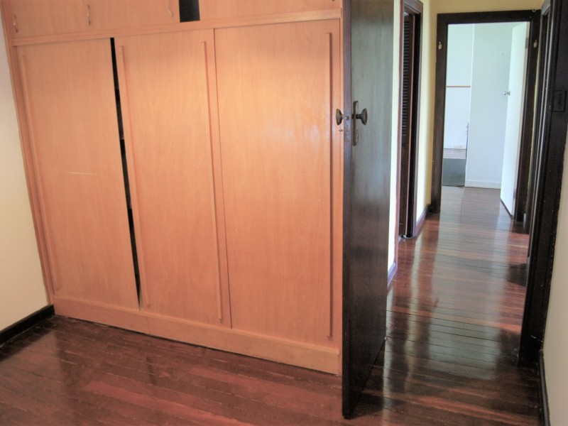 11 Wyndham Street, St James WA 6102