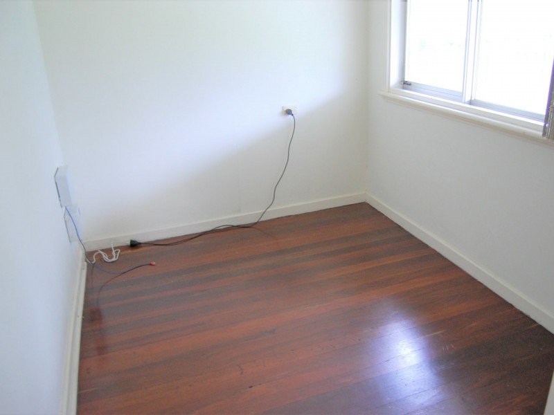 11 Wyndham Street, St James WA 6102