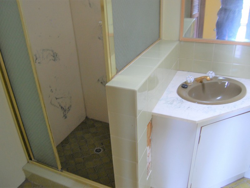 11 Wyndham Street, St James WA 6102