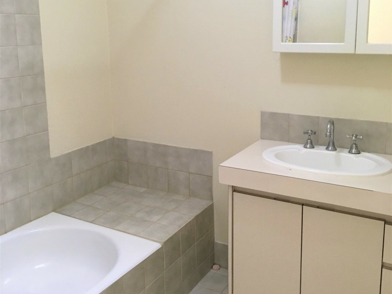 1/402 Hector Street, Yokine WA 6060