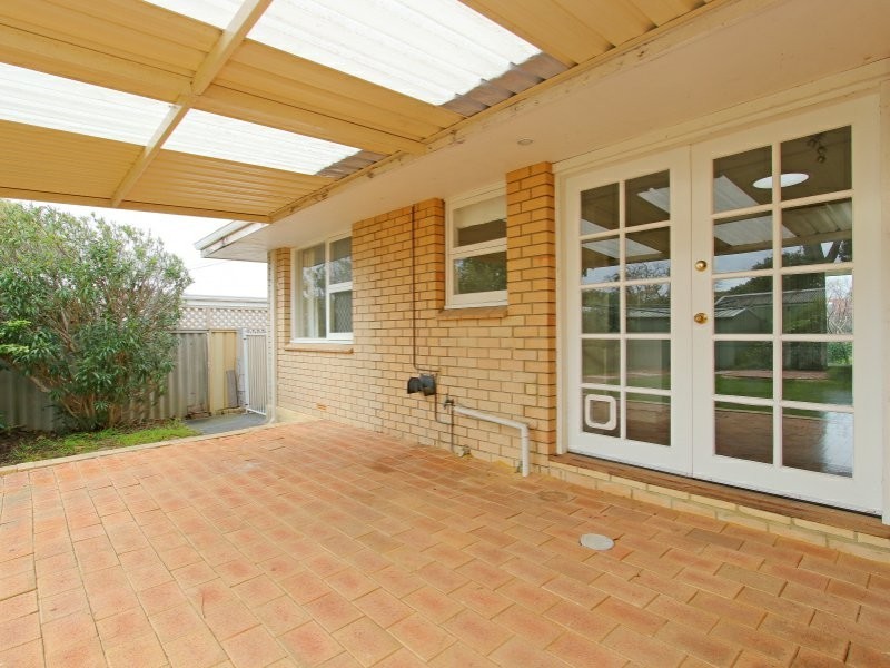 16A Brittain Street, Como WA 6152