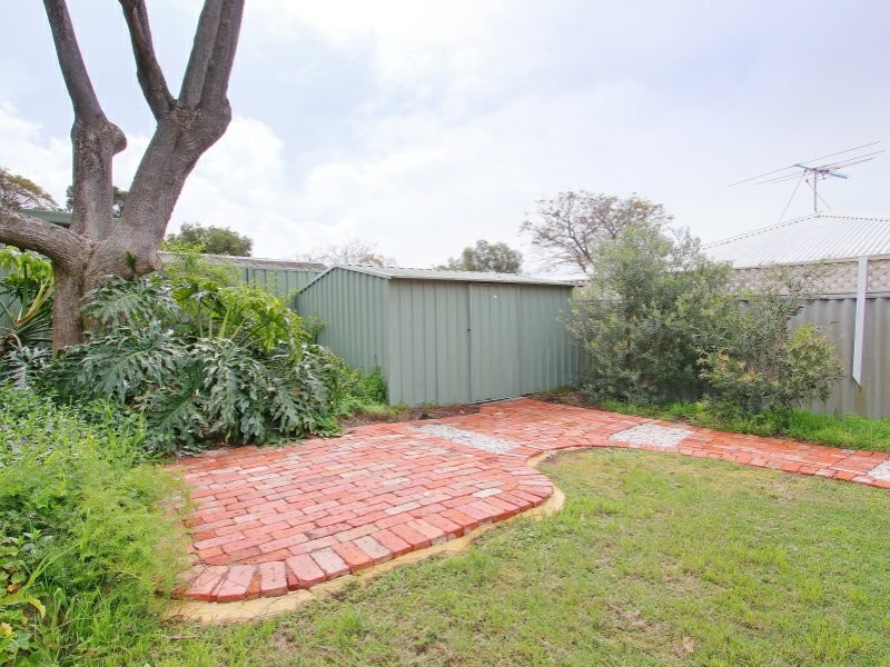 16A Brittain Street, Como WA 6152