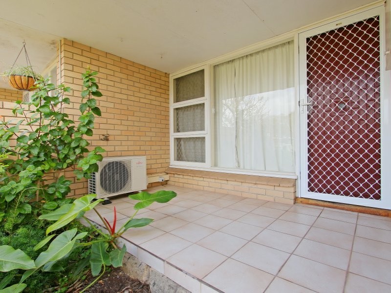 16A Brittain Street, Como WA 6152