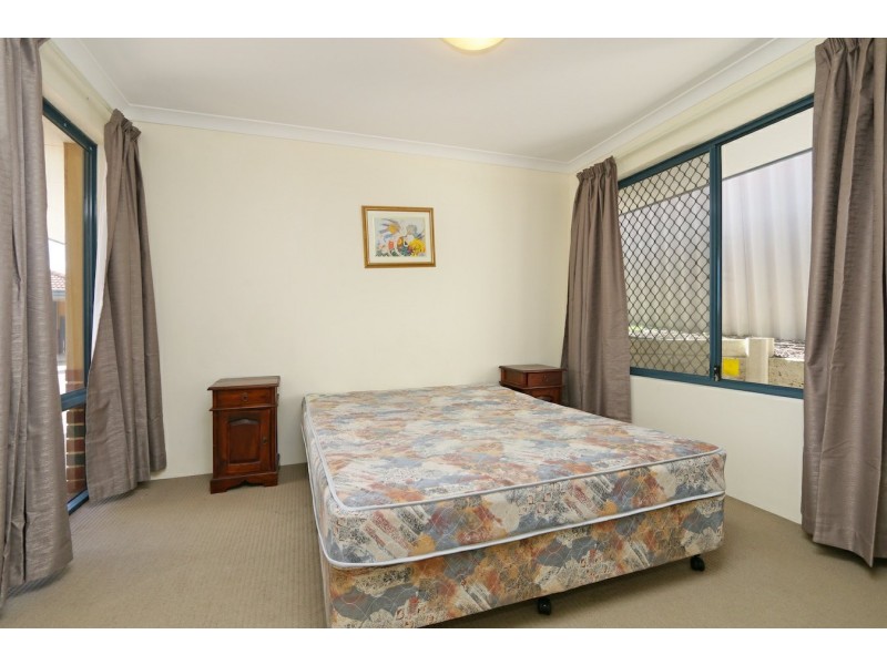 8/24 Farnham Street, Bentley WA 6102