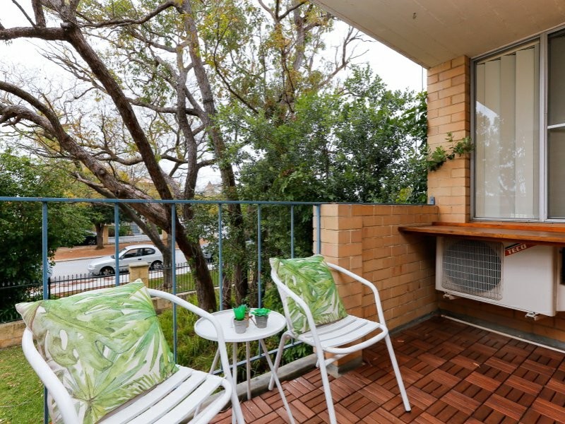 6/2 Minora Place, Rivervale WA 6103