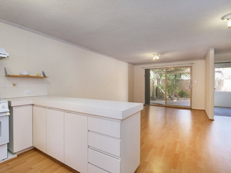 13/2 Mitchell Street, Bentley WA 6102