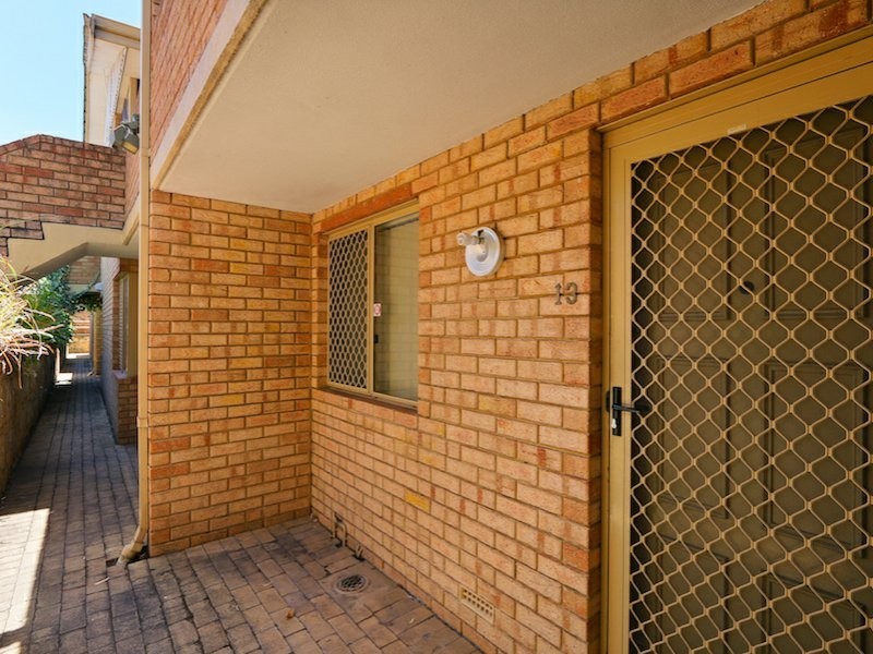 13/2 Mitchell Street, Bentley WA 6102