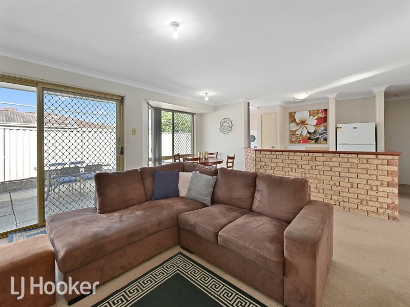 3/6 Farnaby Lane, Beckenham WA 6107