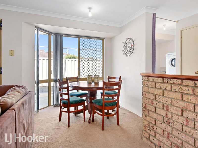 3/6 Farnaby Lane, Beckenham WA 6107