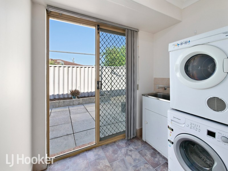 3/6 Farnaby Lane, Beckenham WA 6107