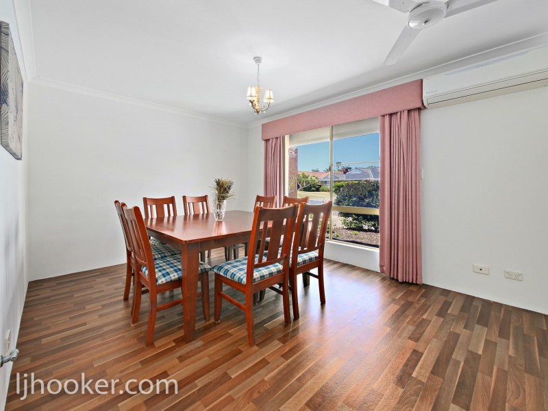 14 Plumdale Way, Woodvale WA 6026