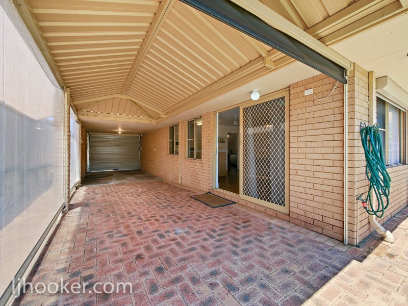 14 Plumdale Way, Woodvale WA 6026