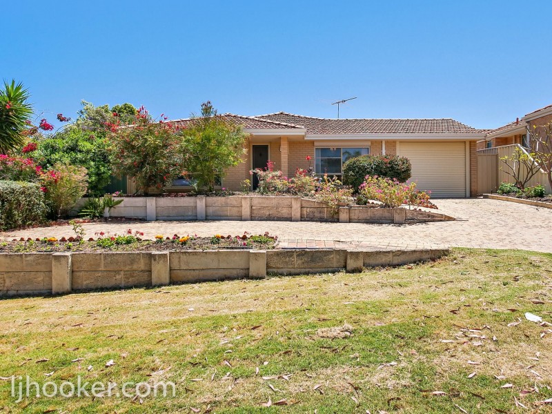 14 Plumdale Way, Woodvale WA 6026