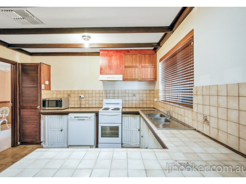 1 Longfield Road, Maddington WA 6109