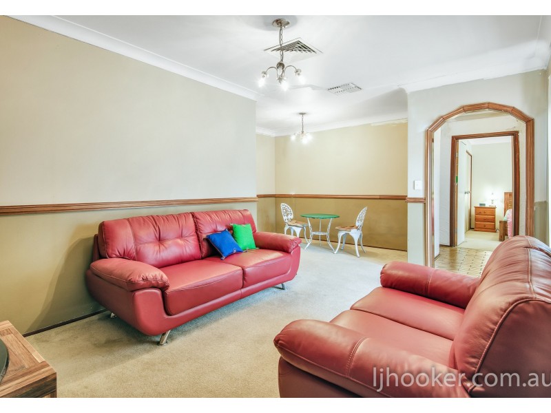 1 Longfield Road, Maddington WA 6109