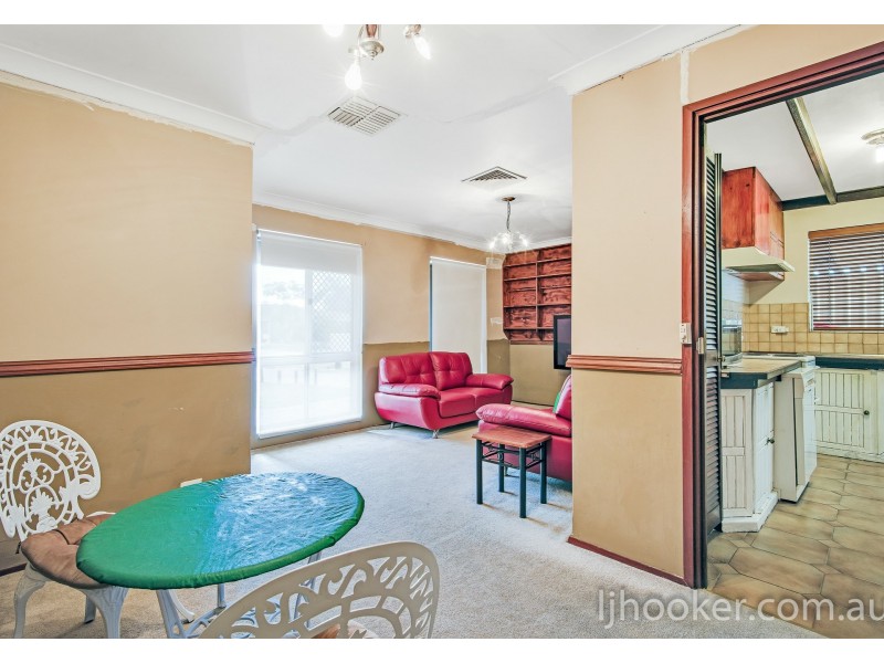 1 Longfield Road, Maddington WA 6109