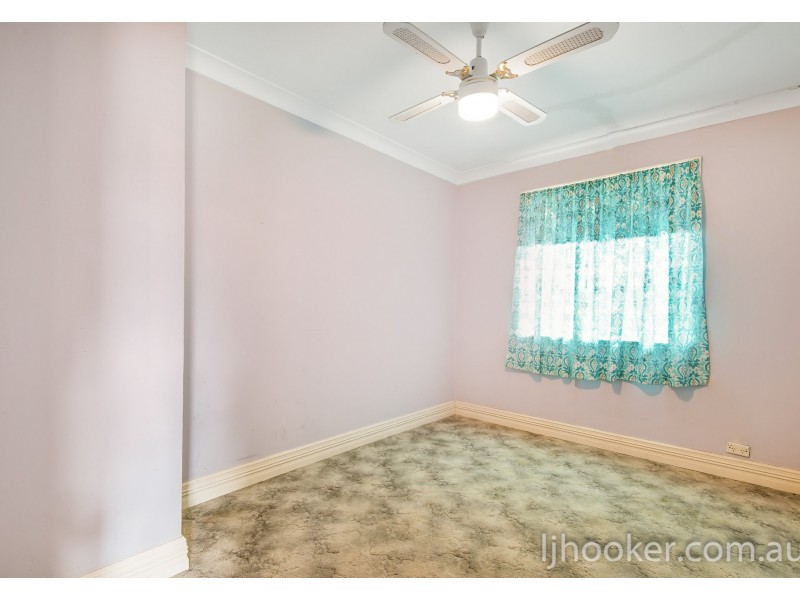 1 Longfield Road, Maddington WA 6109