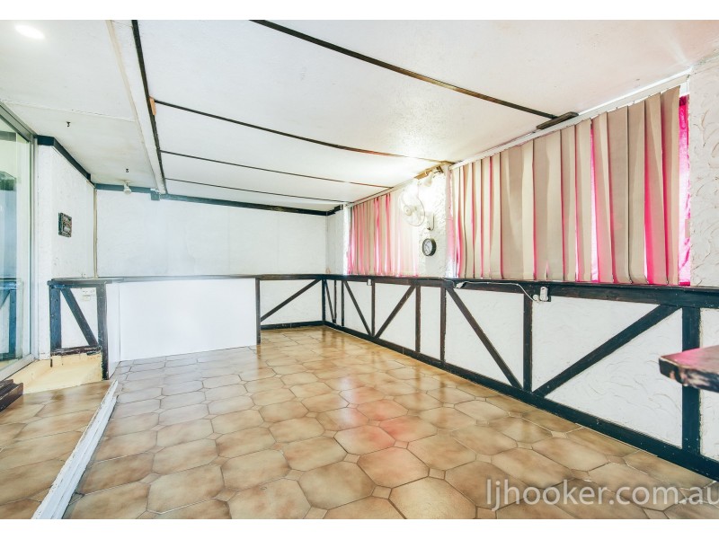 1 Longfield Road, Maddington WA 6109