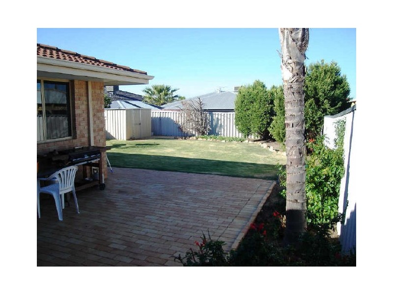 38 Honours Rise, Marangaroo WA 6064