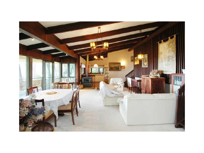 11 Prospect Crescent, Kalamunda WA 6076