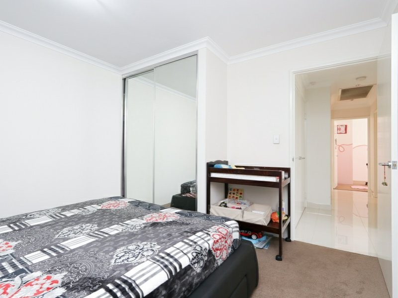 44 Ayer Road, Queens Park WA 6107