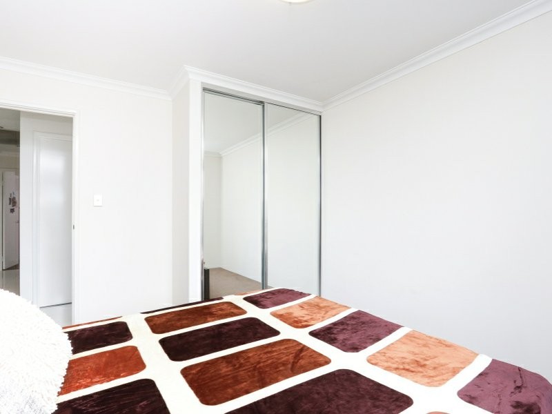 44 Ayer Road, Queens Park WA 6107