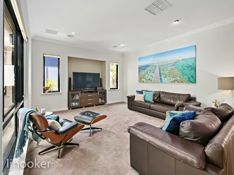 4 Martin Avenue, Rivervale WA 6103