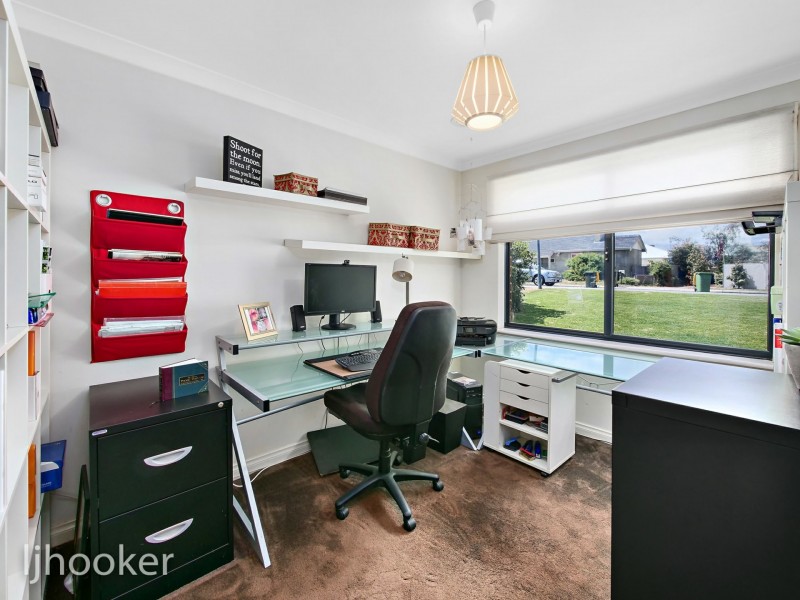 4 Martin Avenue, Rivervale WA 6103