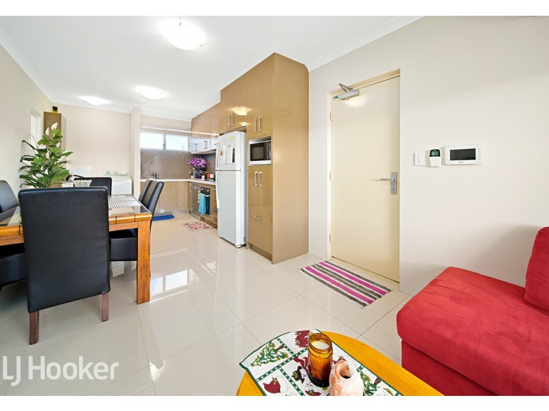 18/9 Henry Street, East Cannington WA 6107
