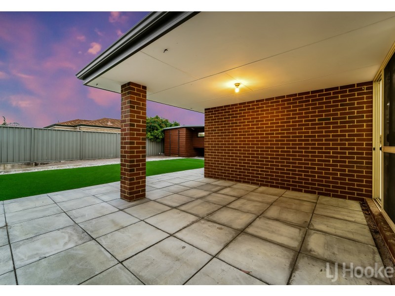 2 Wannell Street, Queens Park WA 6107