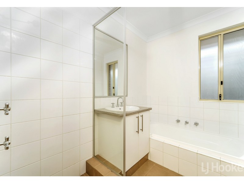 2 Wannell Street, Queens Park WA 6107