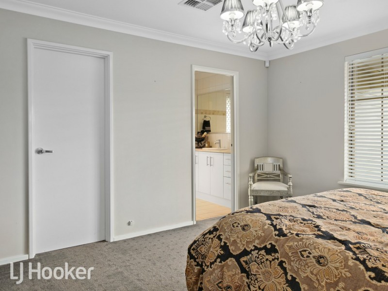 11 Riverview Rise, Wilson WA 6107