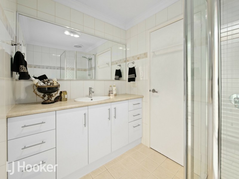 11 Riverview Rise, Wilson WA 6107
