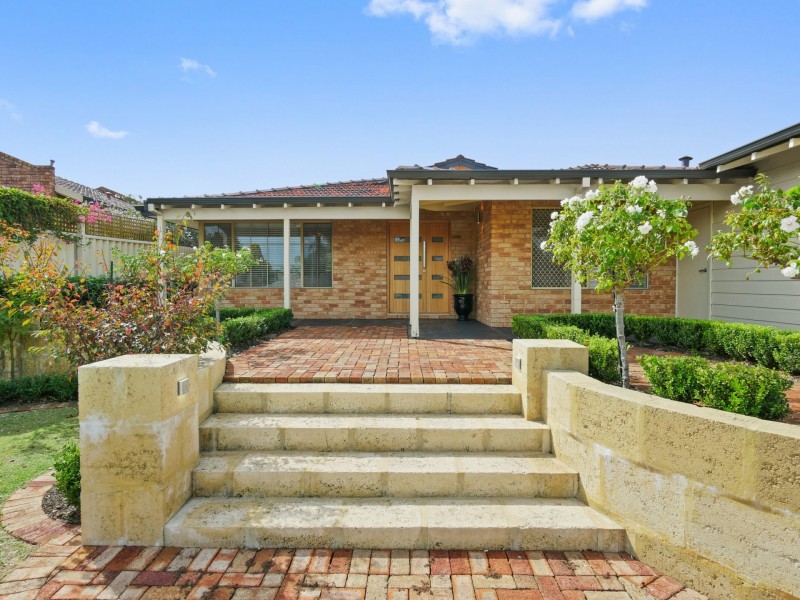 11 Riverview Rise, Wilson WA 6107
