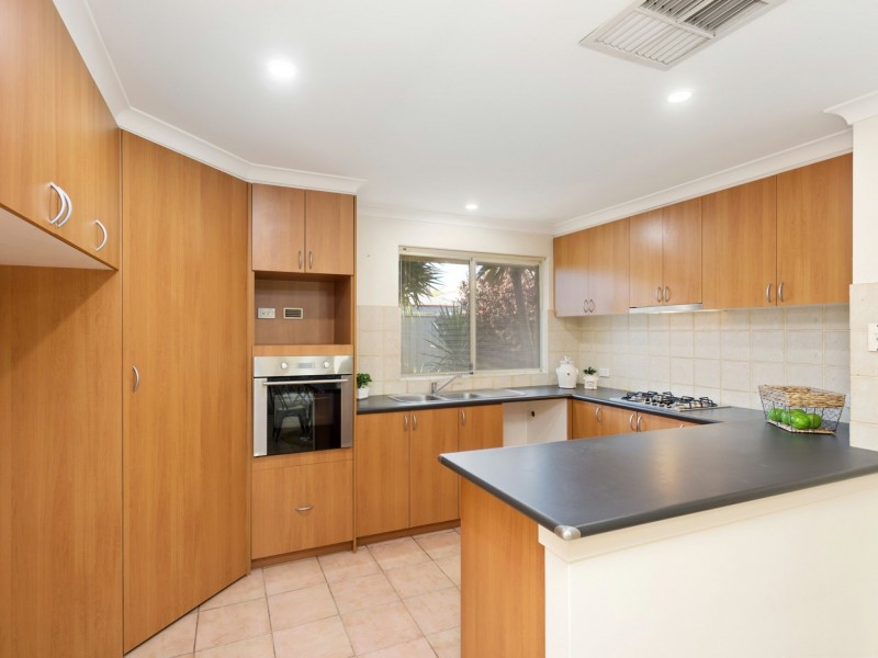 84A Gladstone Road, Rivervale WA 6103