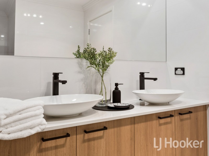 4 Lefroy Road, Bull Creek WA 6149