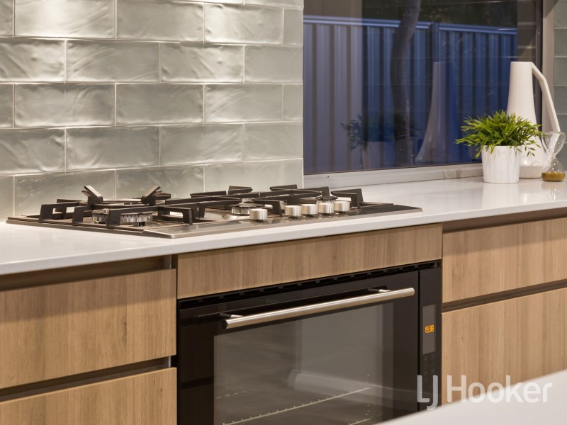 4 Lefroy Road, Bull Creek WA 6149