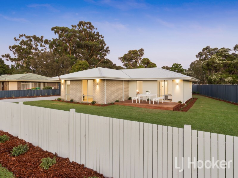 4 Lefroy Road, Bull Creek WA 6149