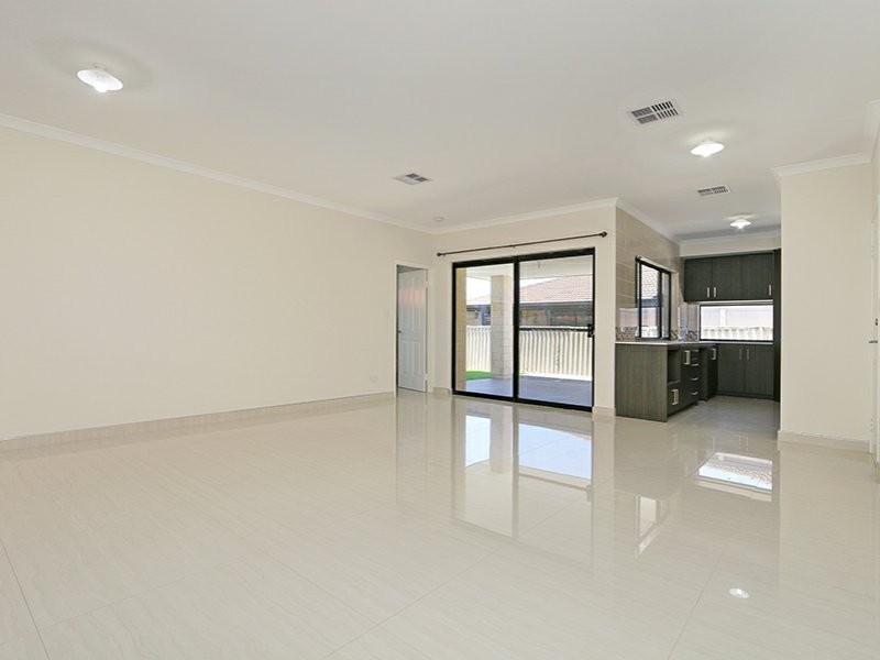 2 Carcoo Court, Beckenham WA 6107