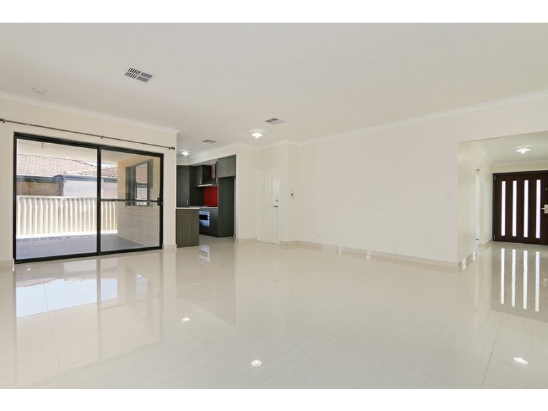 2 Carcoo Court, Beckenham WA 6107