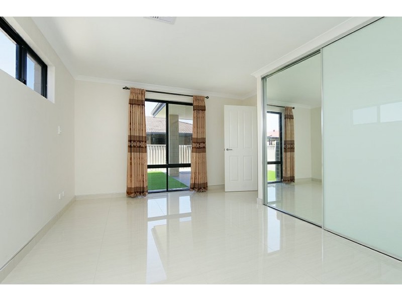 2 Carcoo Court, Beckenham WA 6107