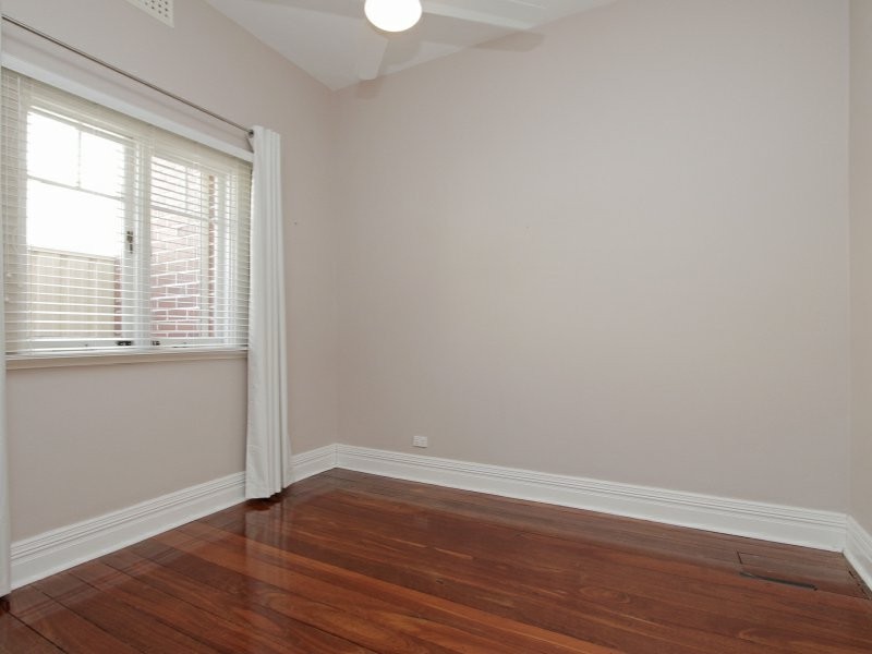 122 Stuart Street, Inglewood WA 6052