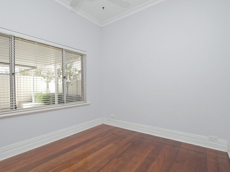 122 Stuart Street, Inglewood WA 6052